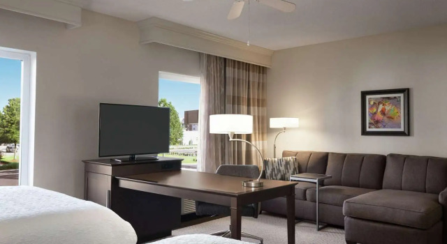 Люкс Hampton Inn & Suites Montgomery-EastChase