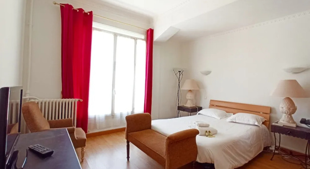 Spacious 2 Bedrooms close Croisette