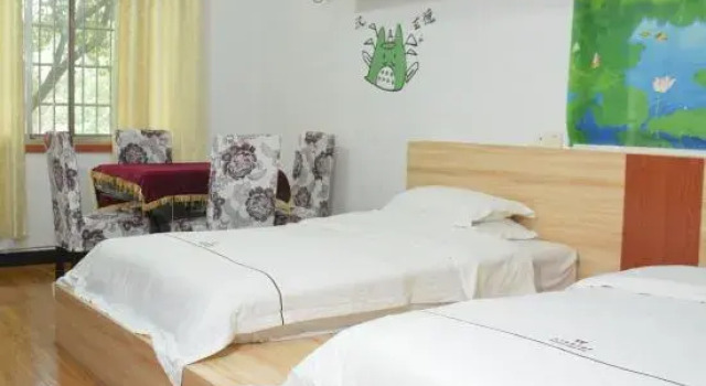 OYO Changde These Years Themed Hotel (Wenli College), Rezerwuj Hotel Changde Hunan