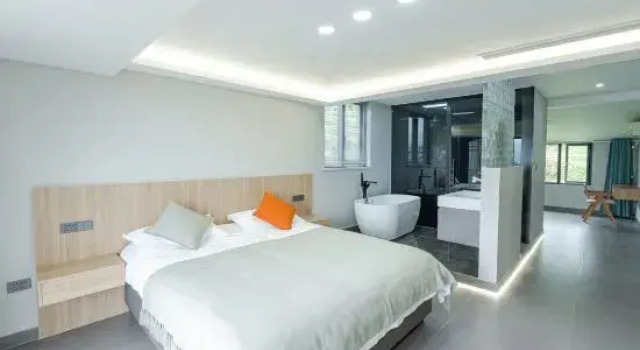 Двухместный семейный люкс с балконом и с видом на восход Yunhe Tianyuanmuge B&B