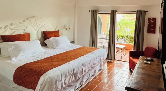 Sunny Apartment In The Heart of the Exclusive Marina Vallarta, Book Apartment Puerto Vallarta Jalisco
