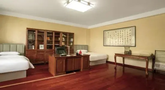 Люкс Deluxe Urumqi Junda Hongyan Hotel