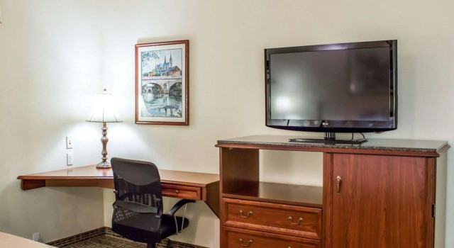 Quality Inn Goldsboro, Varaa Hotelli Goldsboro Pohjois-Carolina