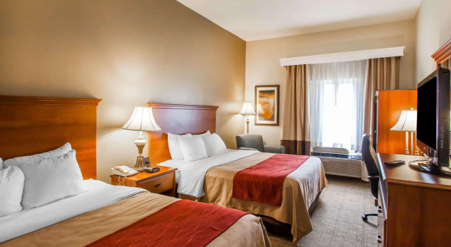 Четырёхместный номер Standard Quality Inn & Suites Germantown North