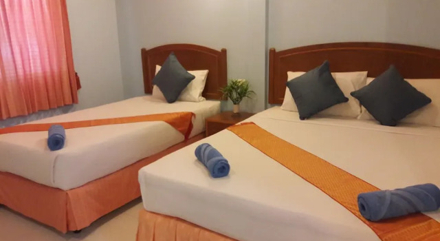 Трёхместный номер Deluxe с балконом Sunsea Resort
