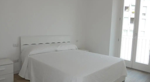 meschihouse - Da Vinci 35, Prenota Hotel Lecco Como