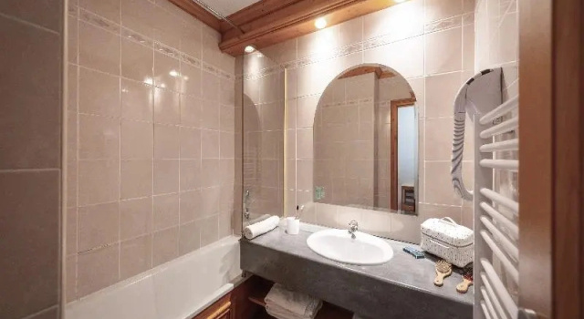 Четырёхместный номер Standard с балконом Hôtel Club MMV Le Val Cenis