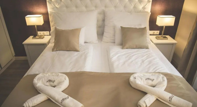 Люкс Deluxe Munkácsy Hotel