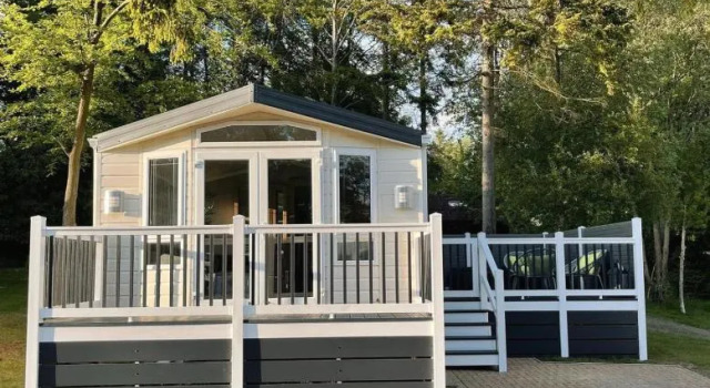 Шале Percy Wood Lodges with Hot Tubs