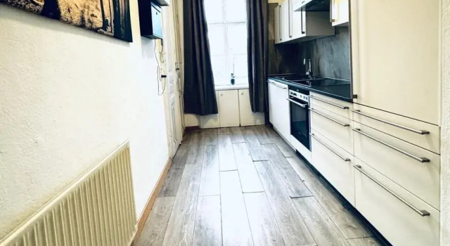 Номер Standard Stylish 4BR shared Apt -10 Min Transport to Stadthalle