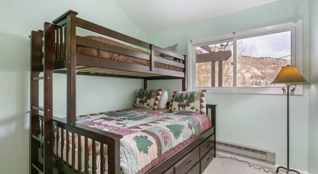 Номер Standard C305 W Beaver Creek Blvd 2 Bedroom Condo by RedAwning