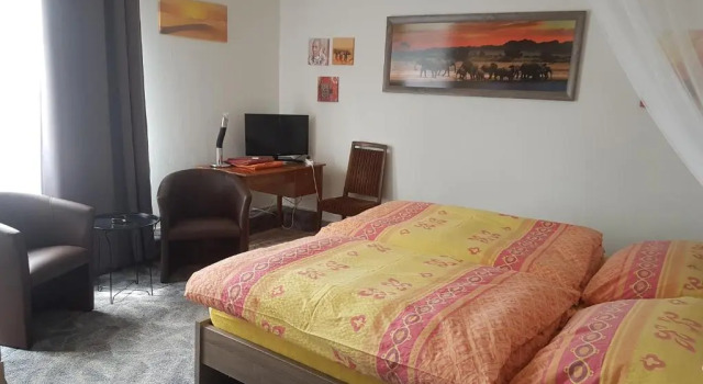 Одноместный номер Standard с красивым видом из окна Hotel de la Gare, Vendlincourt