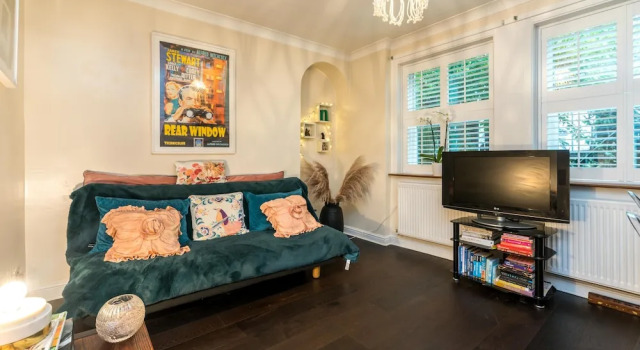 NEW Fantastic 1BD Crystal Palace Flat in London, Забронировать Отель Кристал-Пэлас Большой Лондон, рядом с Парк «Сиденхам-Уэлс»