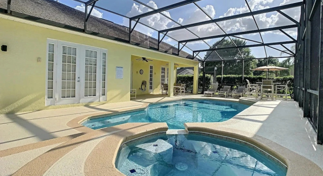 Коттедж Fantastic 7 Bed 6 Bath in Prestigious Gated Comm