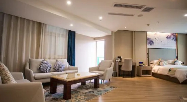 Номер Deluxe Crown International Business Hotel