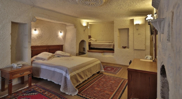 Люкс с балконом Vezir Cave Suites