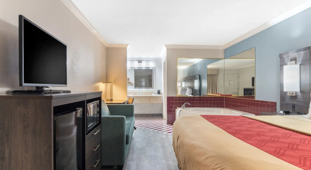 Econo Lodge Byron, Boek Hotel Hotels in Georgia met parkeren, Parkeren