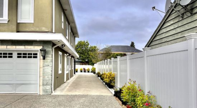 Vancouver Garden Hotel