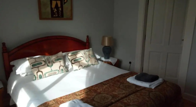 The Oystercatcher, Book Hotel Rostrevor Mourne Mountains