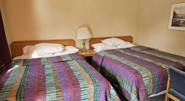 Wingham Motel, Rezervați Motel Lucknow 