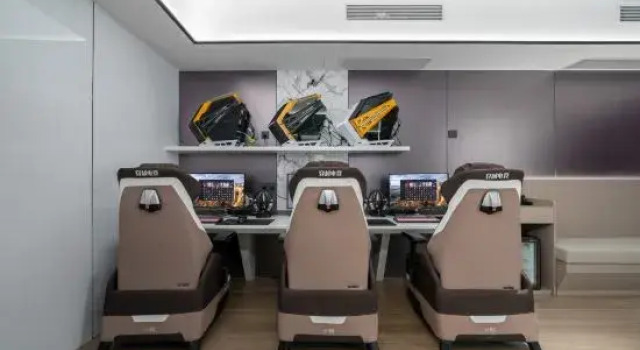 Трёхместный люкс Crossing E-sports Hotel (South Bus Station Dongguan Branch)
