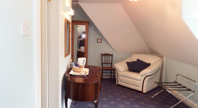 Whitchester Christian Guest House, Book Pension Hawick Borders