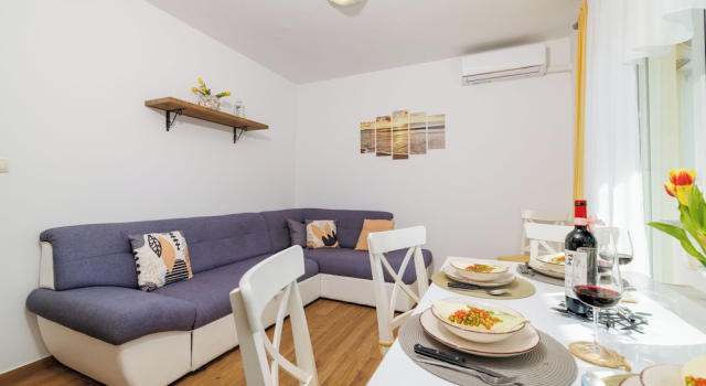 Апартаменты с балконом Apartments Iva