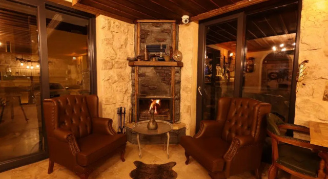 Alika Castle House