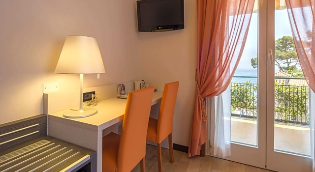 Люкс с балконом и с видом на море Best Western Regina Elena
