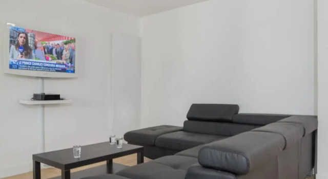 Lovely Apartment Close To A Big Shopping Mall