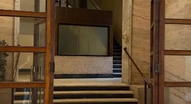 Hall inn B&B in Chiostro, Забронировать Отель «постель и завтрак» Пьяцца-дель-Плебишито Неаполь, рядом с Церковь Пио Монте делла Мизерикордия