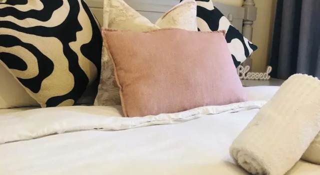 Номер Classic Bedfordview Accommodation - Koi Liv-Inn