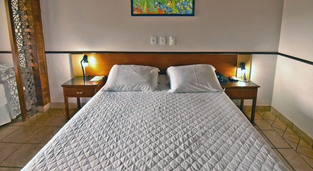 Don Antonio Hotel, Rezervați Hotel  