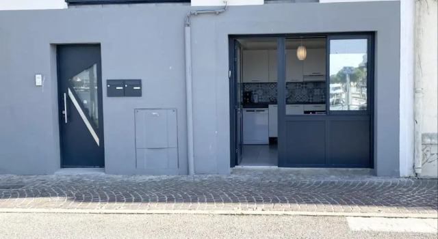 As21673 - Studio En Rez de Chaussee Face Au Canal, Book Apartment Le Grau-du-Roi Camargue