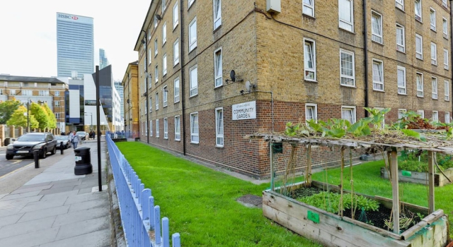 2BR Apartment - 10mins to Canary Wharf!, Varaa Huoneisto Asunnot kohteessa Merseyside, Huoneisto