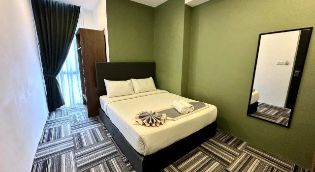WE Hotel