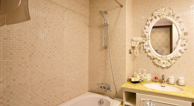 Двухместный номер Deluxe Hanoi Hotel Royal