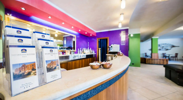 Best Western Hotel Delle Piane, Забронировать Отель Отели Сан-Джованни-Ротондо с парковкой, рядом с Святилище Падре Пио, Парковка