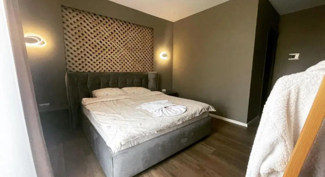 Двухместный номер Deluxe с балконом GRAND JNK Boutique Hotel