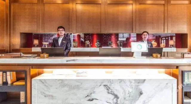 Shandong Hotel Qingzhao Hotel, Забронировать Отель Бизнес-отели Шаньдун, 4* 5*