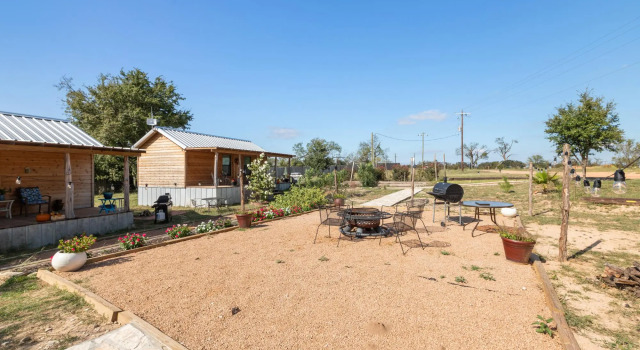 Hr 1 At Bear Creek 1 Bedroom Cabin by RedAwning, Rezervați Hotel Fredericksburg Texas Wine Country