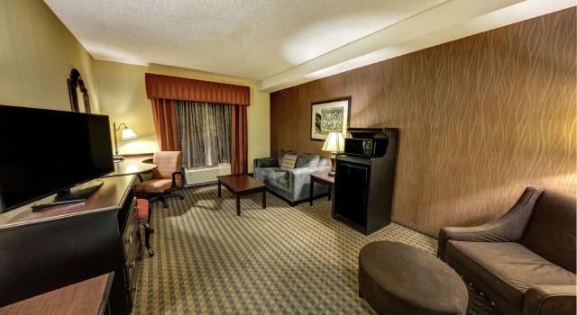 Четырёхместный люкс Hampton Inn & Suites Chadds Ford