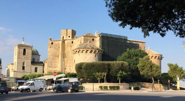 La terrazza sul borgo, Book Hotel Serracapriola Apulia