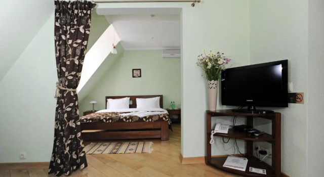 Номер Standard Zolota Forel Hotel