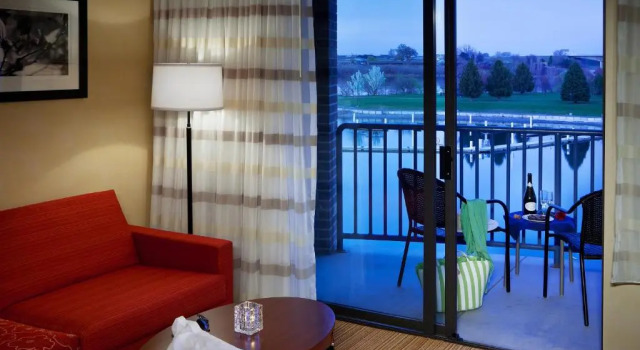 Номер Standard Courtyard Richland Columbia Point