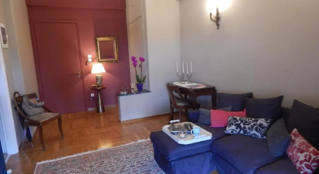 Athens-Plaka, Peter’s beautiful apartment in Temple of Zeus, Забронировать Апартаменты/квартира Неос-Космос Афины, рядом с Афинская Академия