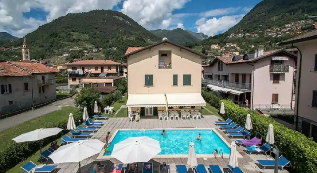 Апартаменты Lakeside Holiday Resort