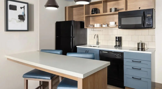 Люкс Candlewood Suites Chambersburg by IHG