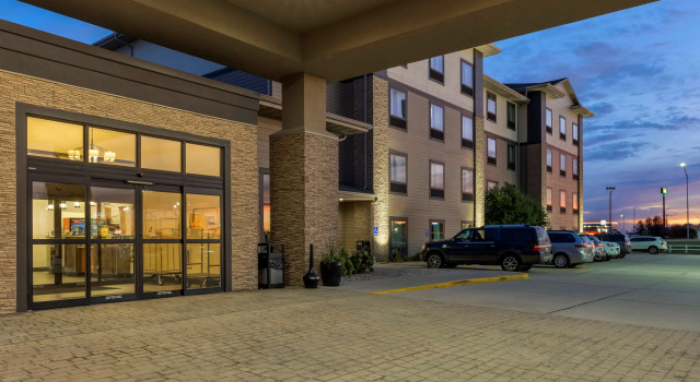 Best Western Plus North Platte Inn & Suites