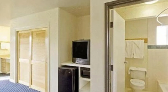 Четырёхместный номер Standard Americas Best Value Inn Oxnard-Port Hueneme